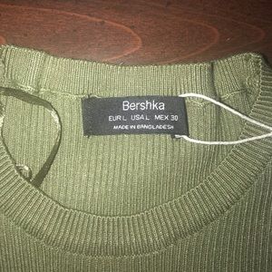 Bershka Tops - Bershka top w/ cut out sides Bershka Tops - Bershka top w/ cut out sides